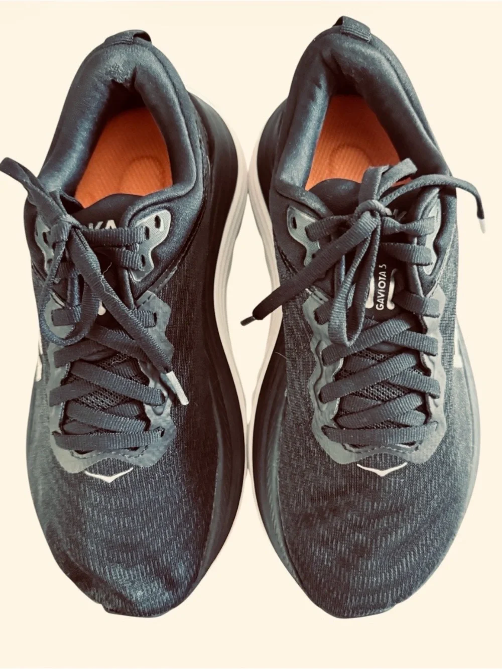 Hoka Bondi 8 women’s 6B lace up black & white running shoes